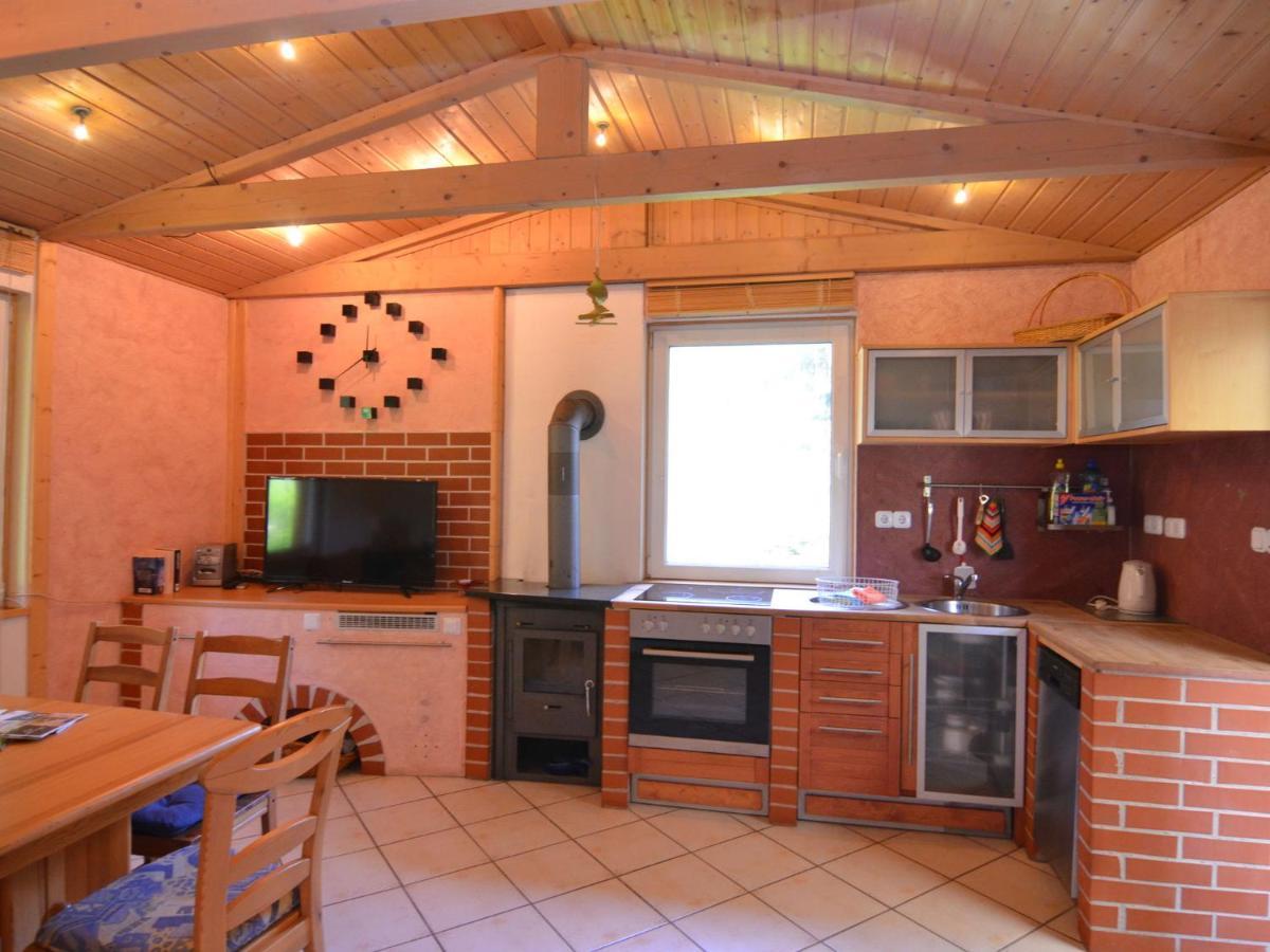 Beautiful Holiday Home With Covered Veranda Friedrichroda Εξωτερικό φωτογραφία